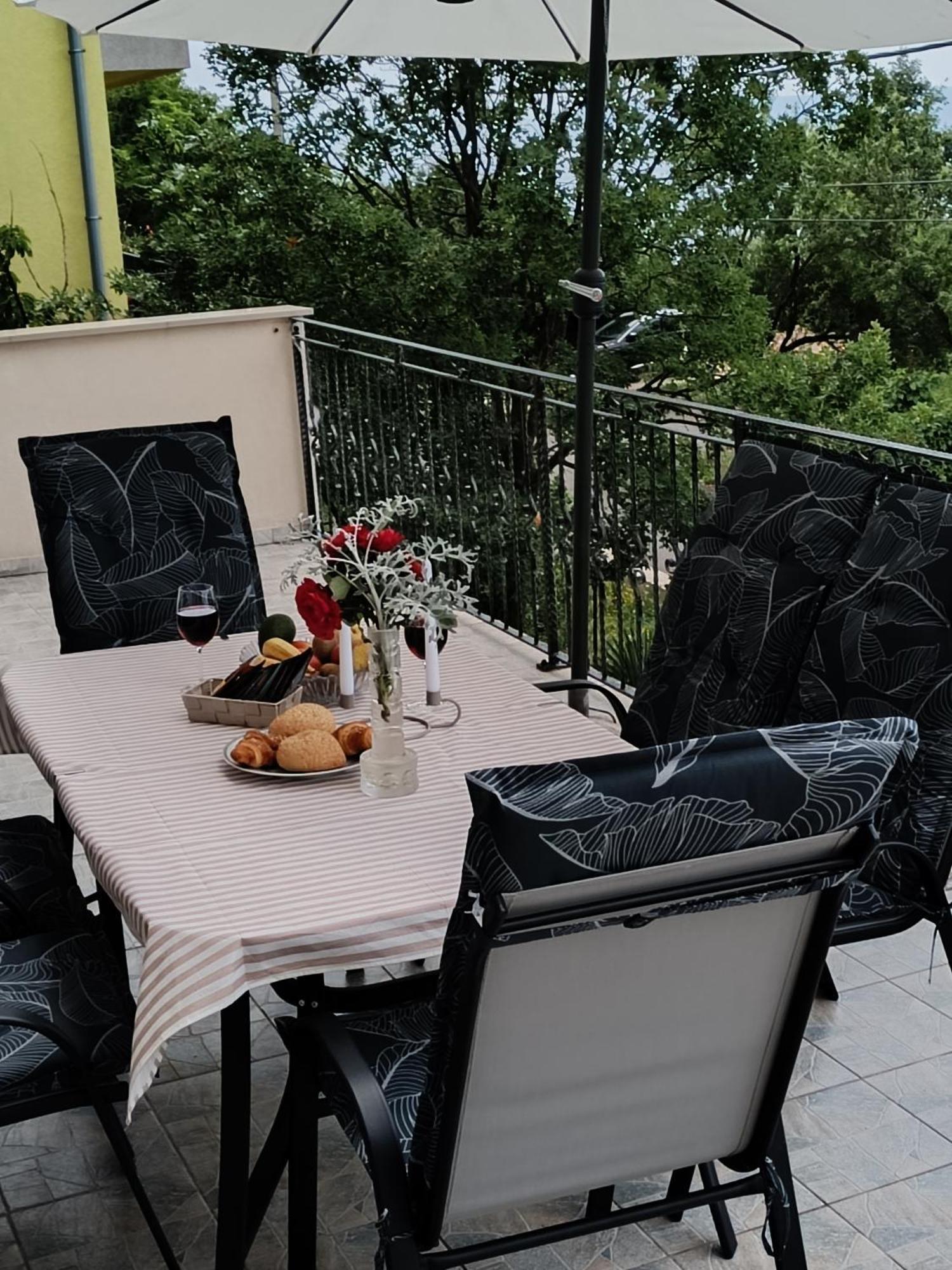 App Martina Apartment